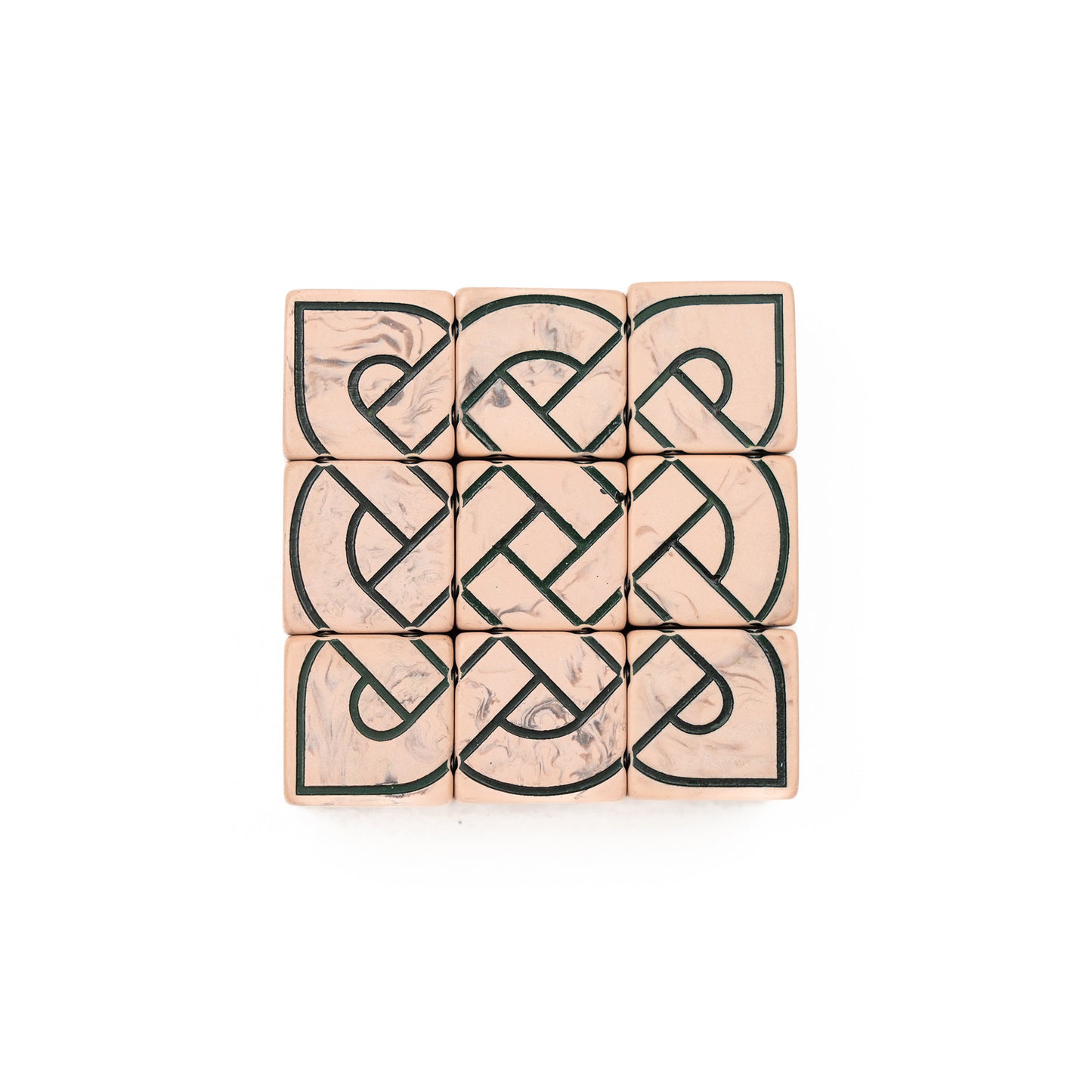 9 Crossed Knot Dice (Red or Sand)