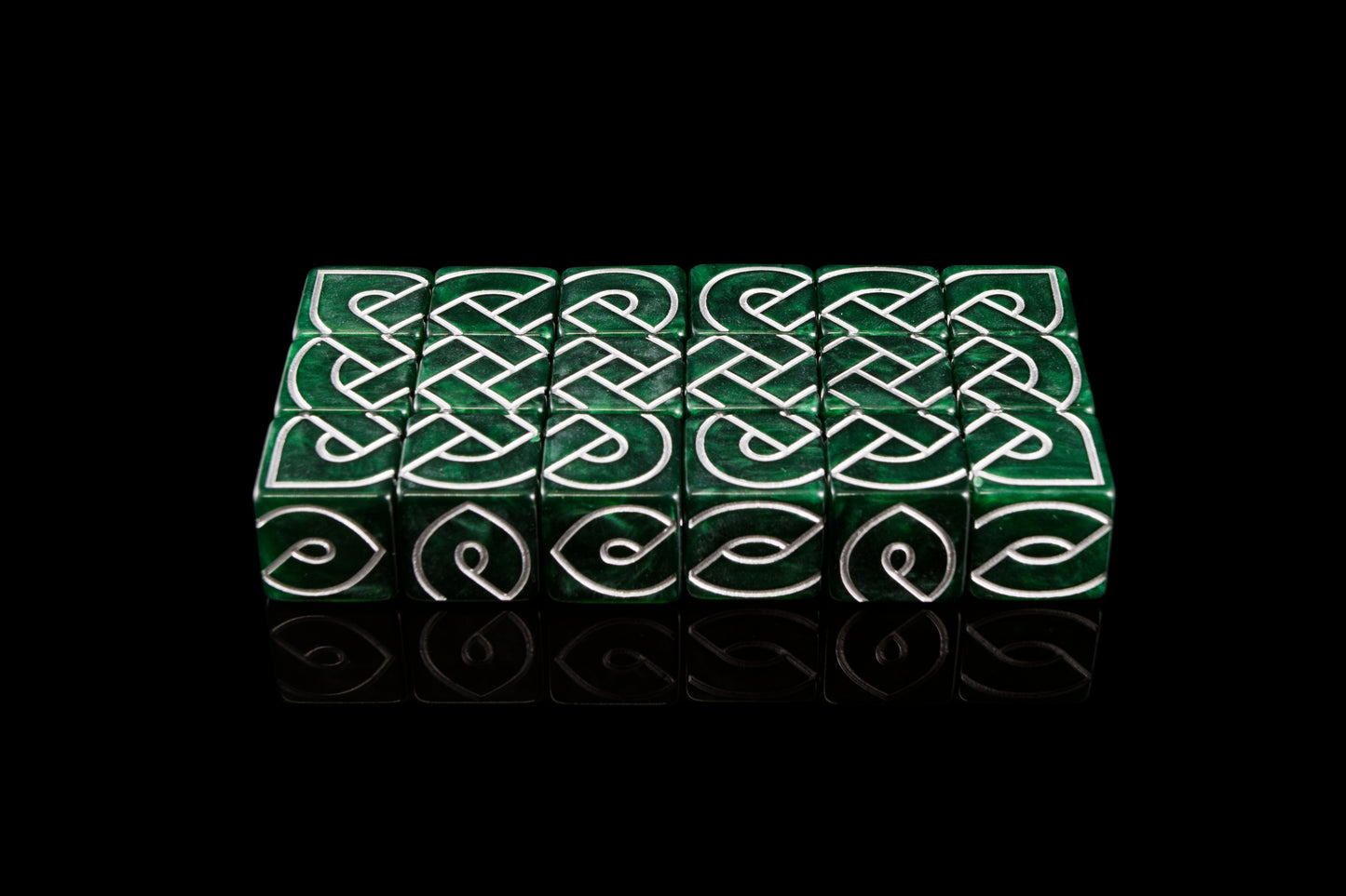 Knot Dice Set