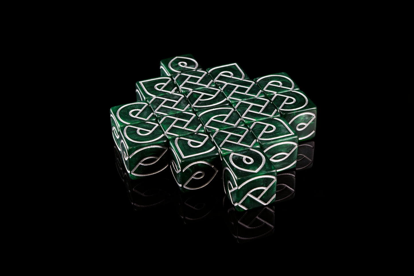 Knot Dice Set