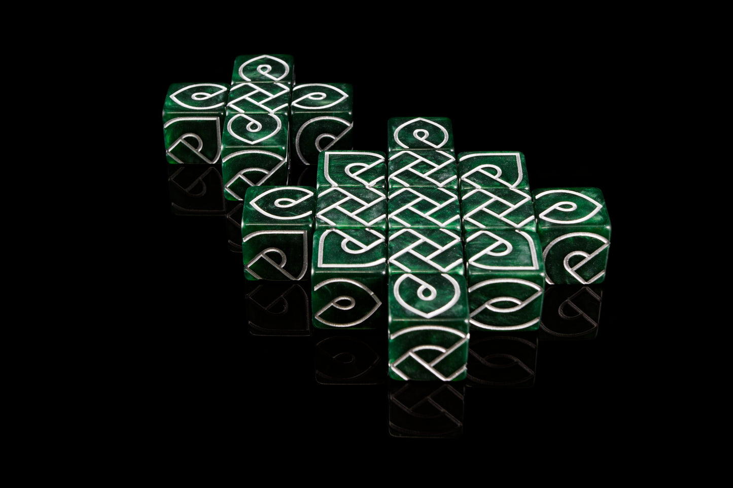 Knot Dice Set